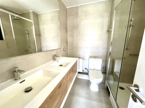 Depto.duplex En Venta 3dorm/3baños/2est./bod/la Dehesa/c.ale