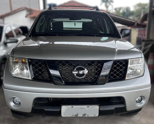 Nissan Frontier 2.5 Se Cab. Dupla 4x2 4p