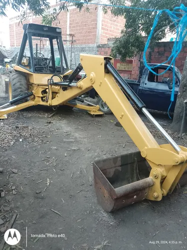 Retroexcavadora Marca Case, Hidráulica