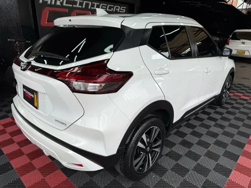 Nissan Kicks 1.6 Advance Aut