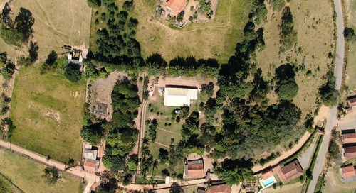 Imagem 3 de 10 de Chácara Com Edificação De 2 Dorm Mais Uma Suite