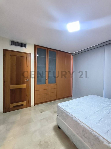 En Alquiler Tonwhouse En El Conjunto Residencial Esturion Lecheria