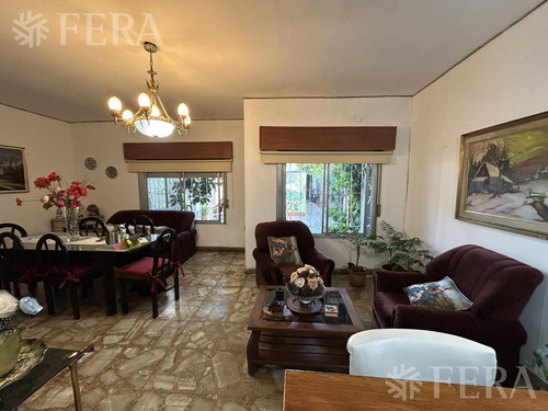 Venta De Ph 4 Ambientes Con Patio En Villa Dominico