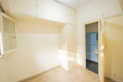 Departamento De 3 Ambientes Dependencia Apto Profesional En Alquiler, En Martínez.