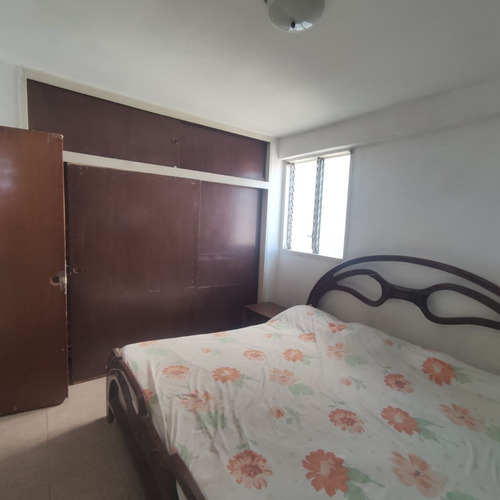 Imagen 9 de 17 de Avenida Bolivar, Apartamento En Venta