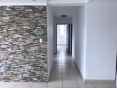 Imagen 4 de 13 de Venta De Apartamento En Ph Clayton Park, 19-10702