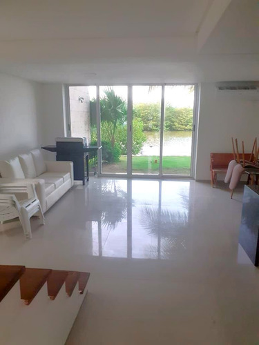 Leandro Araque Inzitu Realtors Vende Town House Puerto Morrocoy Tucacas Venezuela Inversion 195.000,00$
