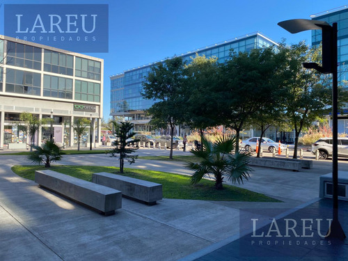 Oficina En Venta, Complejo 46 Plaza