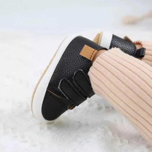 Imagen 3 de 4 de Zapatilla Ergonómica Ecocuero Negro