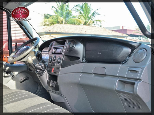 Imagem 10 de 14 de Iveco Daily 35s14 Caminhonete Com Baú