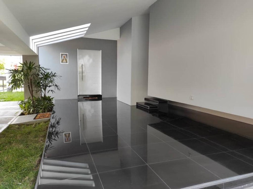 Imagen 10 de 10 de Venta De Excelente Casa Prado Del Este 760 Mts2 Jfl 0424 2595983/0412 5437087