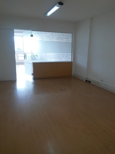 Alquiler Oficina 50 M2 En Montserrat