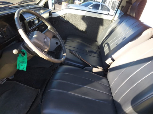 Mitsubishi L300