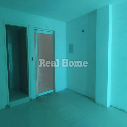 Real Home Vende Bella Oficina Edif. 137