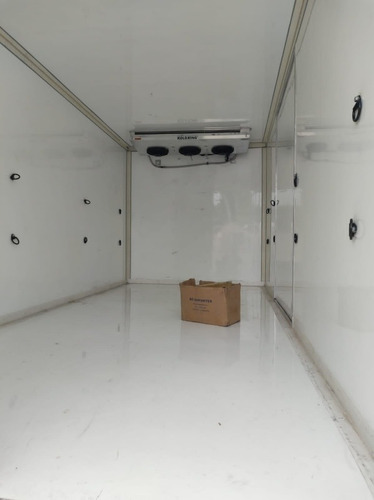 Imagem 4 de 9 de Bau Refrigerado 5 Mts