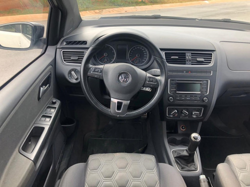 Imagem 7 de 14 de Volkswagen Fox Seleção 1.6