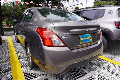 Nissan Versa 1.6 Drive
