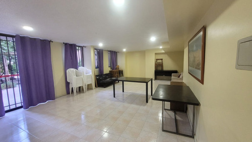 Portugal / Av. Irarrazaval, 40mt, 2 Dorm, 2 Baños