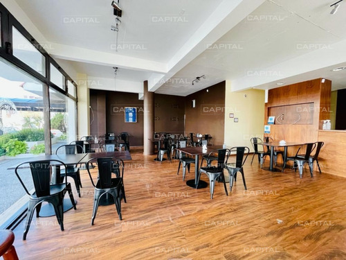 Excelente Local Comercial En Alquiler - Punta Del Este- Ref: 31042