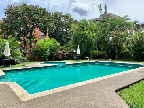 Imagen 17 de 18 de Vendo Ph 516m2 4h+s/7b/3p Santa Eduvigis 0134