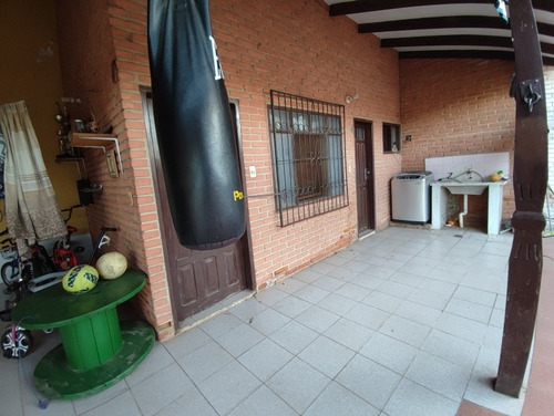 Imagen 15 de 26 de Vendo Casa En Zona Norte A 30 Metro De La Beni 5to Anillo!