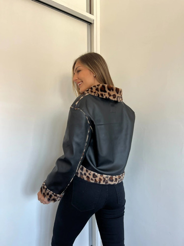 Campera Gamulan Eco Cuero Forrada En Corderito Animal Print