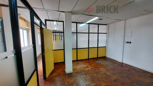 Oficina 10 Ambientes (dividida En 2 C/entr Indep) En Mitre Al 600 - 250 M2 - Centro