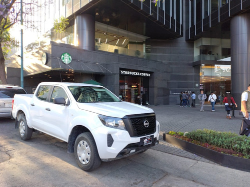 Nissan Frontier 2.5 Se Dc 4X2 Mt