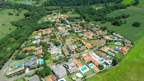 Casa Em Condomínio Com Natureza, Tranquilidade E Segurança