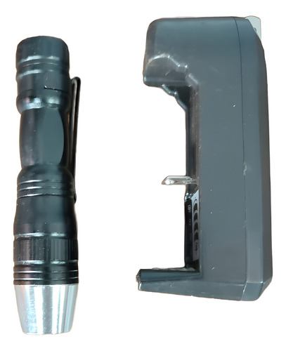 Linterna De Mano Recargable Flashlight Emergencia Senderismo Blanca Negro