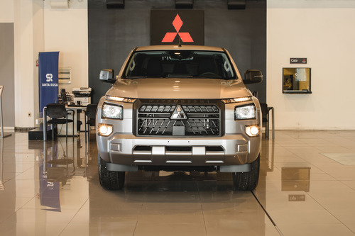 Mitsubishi L200 2.4 Di-D Glx Mt 2Wd