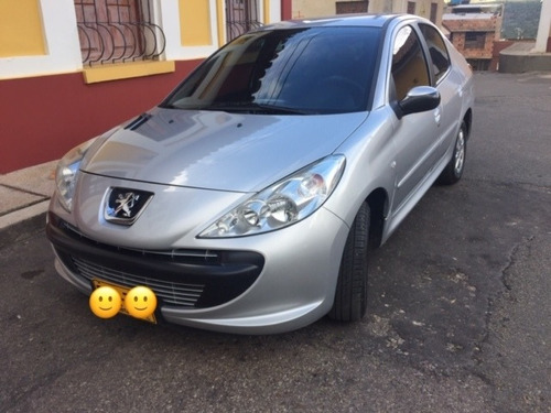 Peugeot 207 Compac Sedan Modelo 2011