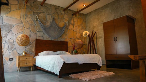 Casa En Venta En Los Lirios En Montemorelos