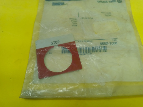 Allen Bradley 800t-x550 Ser A Una Placa Rojo Stop