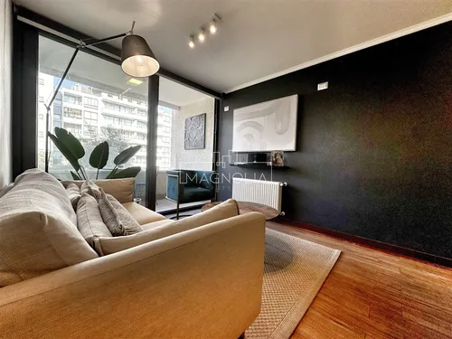Departamento En Venta De 2 Dorm, 2 B Amoblado, Las Condes
