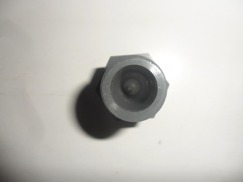 Conector Reductor Para Manguera Gris 3/4 - 5/8 (Usado)