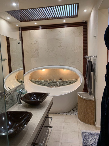 Imagen 13 de 27 de Bajo De Precio Casa En Venta, Bosques De Las Lomas