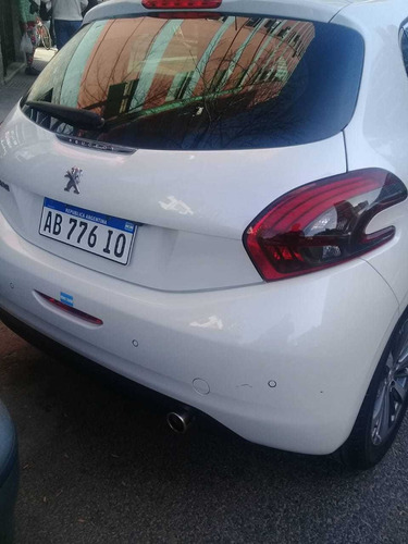 Peugeot 208 1.6 Feline 2017