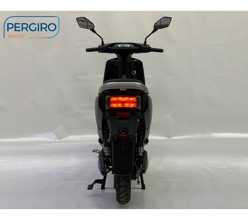 Imagen 5 de 15 de Moto Eléctrica Litio Yadea S-like Vel 55km/h Y Aut 50km