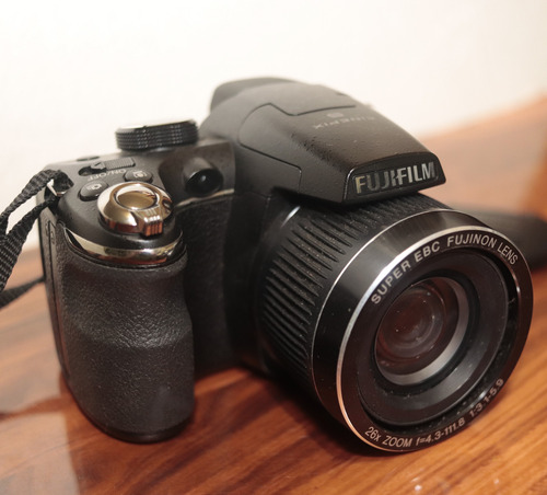 Camera Fuji Finepix S3300 Zoom24x Linda Preto (Usado)