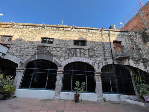 Casa En Venta En El Centro Histórico De Morelia, Mich.