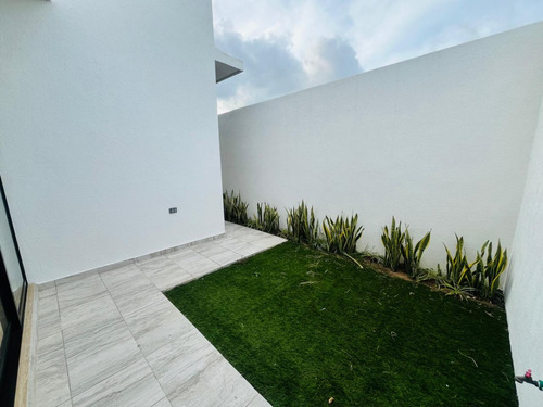 Casa En Venta En Veracruz De 1 Piso Fracc. Lomas Del Dorado, Boca Del Río.