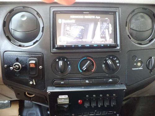 Camion 2010 Ford F550 Grua Canastilla De 13 M