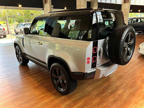 Imagen 7 de 21 de Land Rover Defender New 90 Extrafull