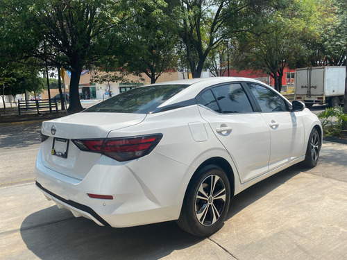 Nissan Sentra 1.8 Advance Mt