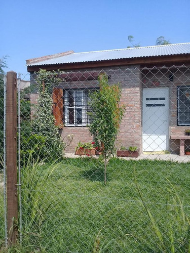Imagen 1 de 11 de Casa -oportunidad Funes Town