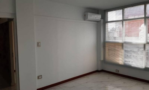 Imagen 2 de 5 de Bloque De Oficina En Excelente Ubicación. Centro De La Ciudad