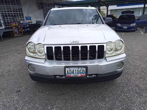 Imagen 2 de 17 de Jeep Grand Cherokee Laredo