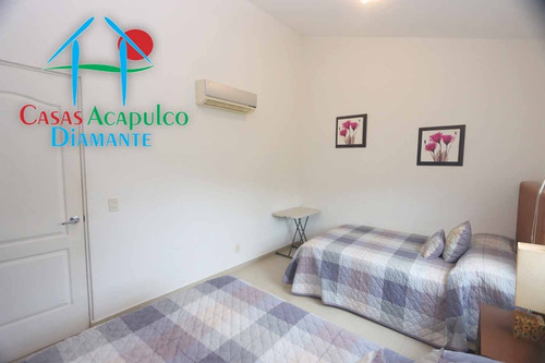 Imagen 20 de 30 de Cad Diamante Lakes Zafiro 327. Terraza Con Vista A La Alberca Y Jardines