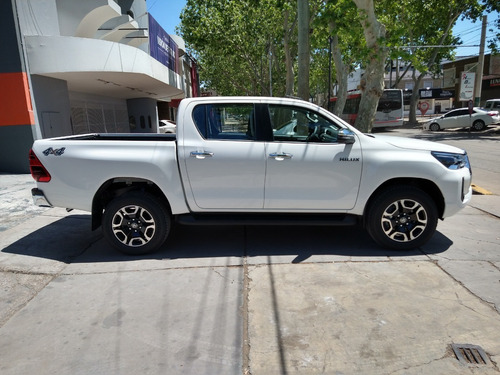 Imagen 5 de 10 de Toyota Hilux Srx 4x4 At 0km